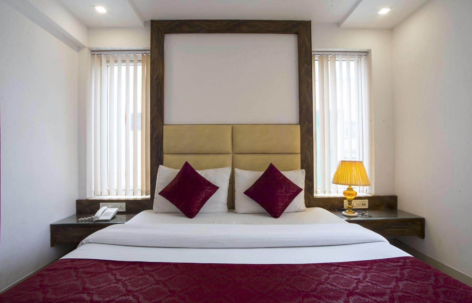 Hotel Itsy By Treebo - Baba Residency Nové Dillí Exteriér fotografie
